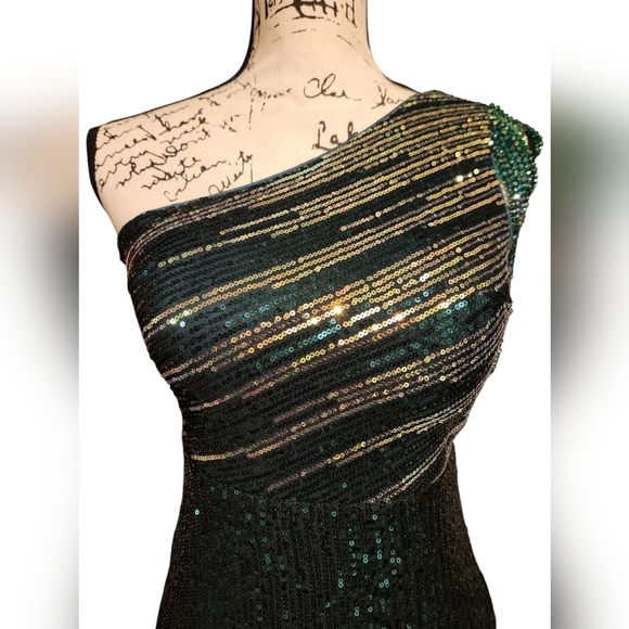 🚫SOLD🚫 Missord One Shoulder Beaded Sleeve Gradient Sequin Dress - Picture 9 of 16